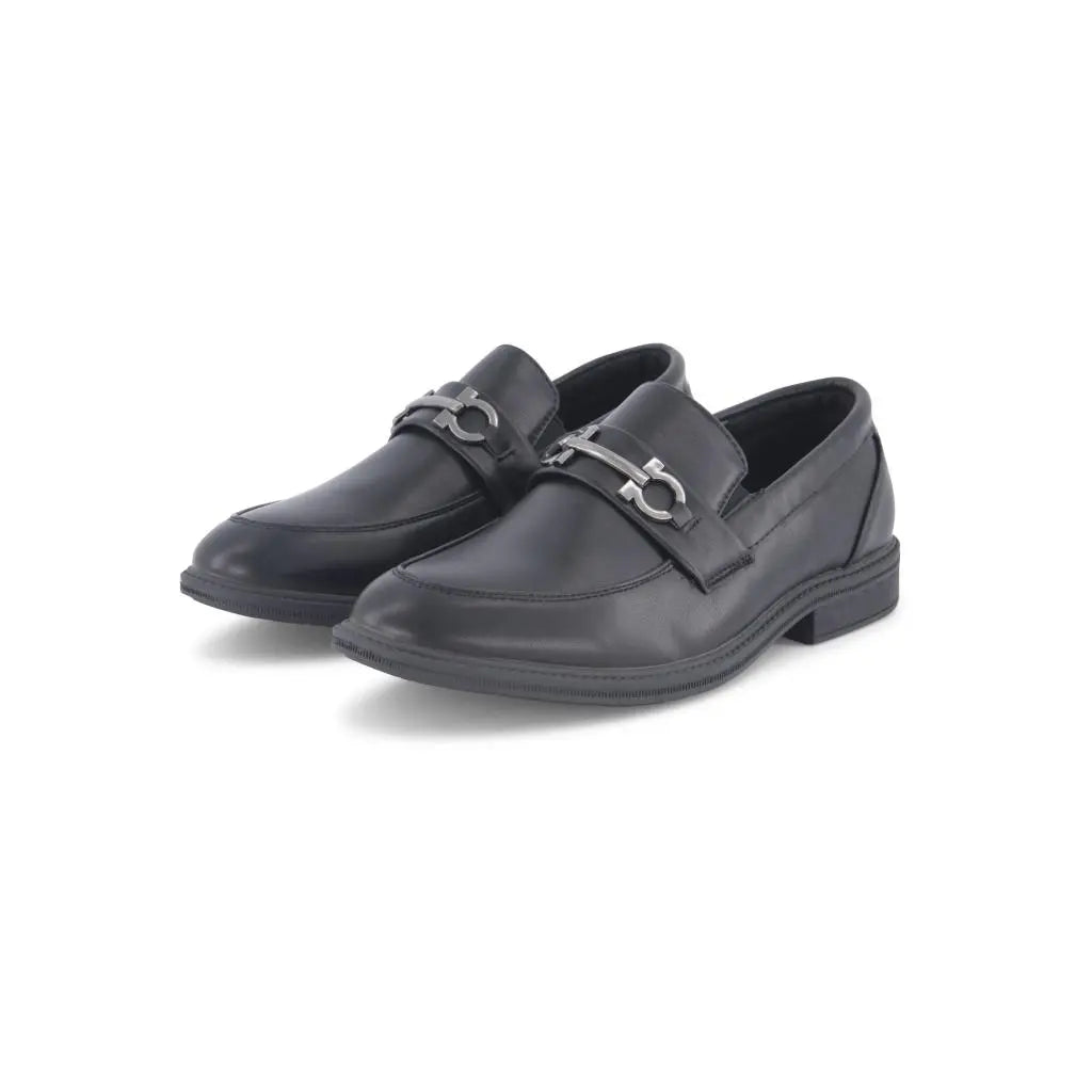 Dress shoe W/ a buckle 102